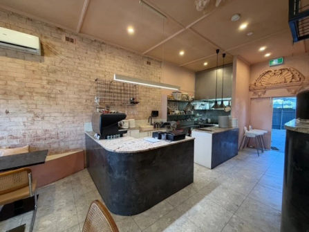 LICENCED PIZZERIA OPPORTUNITY NEAR CITY STH SUB $79,000 + GST