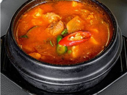Established Korean Takeaway "FRYPAN PICK FLIP GO"