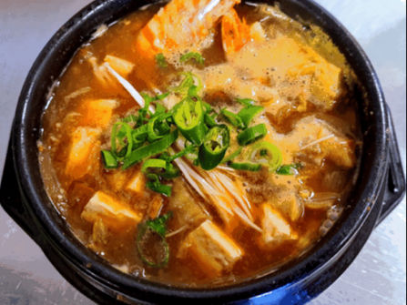 Established Korean Takeaway "FRYPAN PICK FLIP GO"