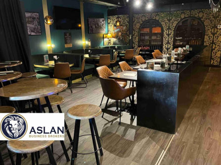 BAR/RESTAURANT BUSINESS FOR SALE