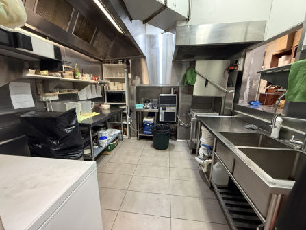 Turnkey Restaurant, Prime Clarendon Street Location, South Melbourne | ID: 1436