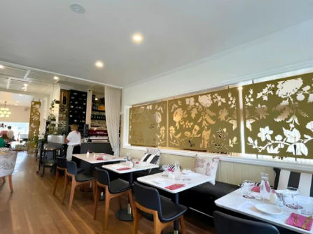 BOUTIQUE HOSPITALITY ICON - PRIME HENDRA CORNER POSITION