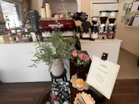 BOUTIQUE HOSPITALITY ICON - PRIME HENDRA CORNER POSITION