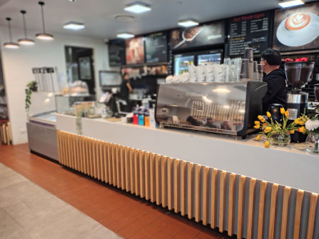 Premium Franchise Café Opportunity in a High-Traffic Shopping Centre