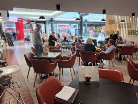 Premium Franchise Café Opportunity in a High-Traffic Shopping Centre
