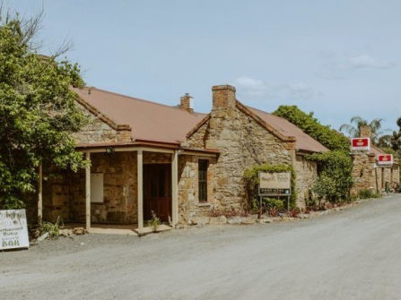 Freehold Hotel for Sale plus Adjoining Land – Pratty's Patch, Maiden Gully VIC
