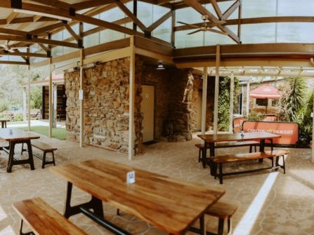 Freehold Hotel for Sale plus Adjoining Land – Pratty's Patch, Maiden Gully VIC