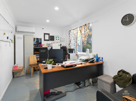 Freehold Commercial Property with Fully Operational Accredited Level 3 Supported Accommodation!