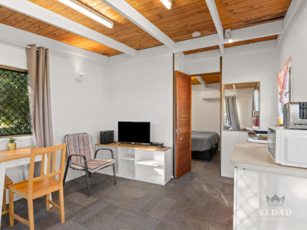 Freehold Commercial Property with Fully Operational Accredited Level 3 Supported Accommodation!