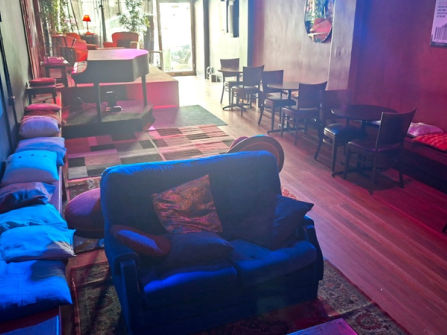 Piano on High - A piano bar with a late night licence