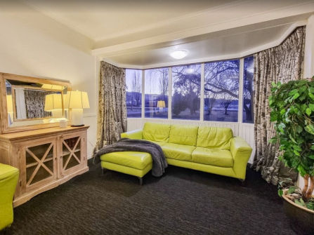 Large 41 Unit Seasonal Motel for Sale - Snowy Mountains