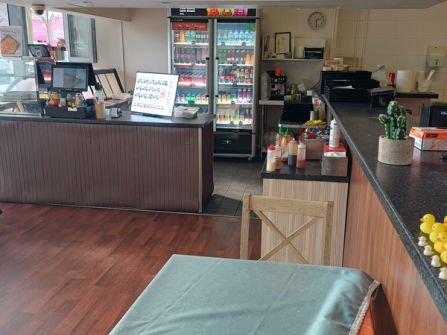 Business for Sale: Prime 5-Day Restaurant / Cafe