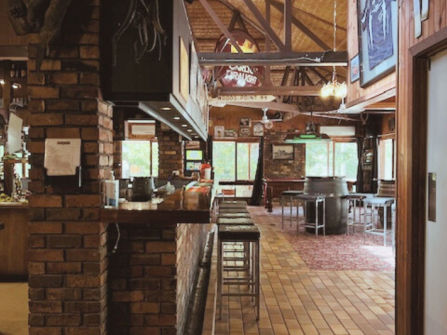 UNDER OFFER - Court House Hotel, Jamieson