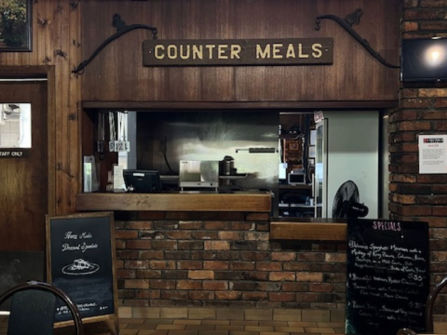 UNDER OFFER - Court House Hotel, Jamieson