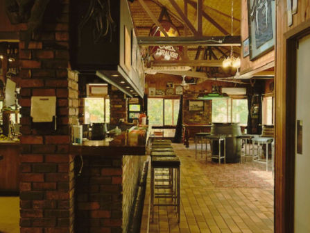 UNDER OFFER - Court House Hotel, Jamieson