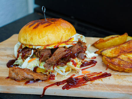 Prestigious 5-Day Lunch Bar in the Growing Forrestdale Industrial Area