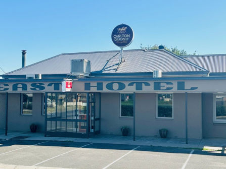 Well-Established Country Hotel in the Heart of Colac
