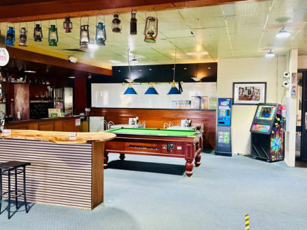Well-Established Country Hotel in the Heart of Colac