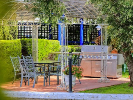 Motel & Serviced Apartments Leasehold for Sale - Stunning Presentation - Hilltops Region - EXCLUSIVE LISTING