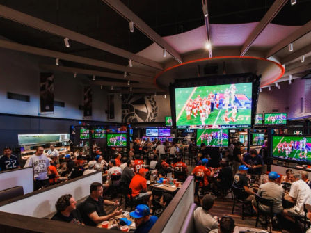 THE SPORTING GLOBE BAR & GRILL – CHERMSIDE