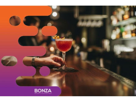 37040 Iconic Cocktail Bar with Expansion Potential