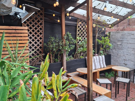 UNDER OFFER - Bar Gloria
