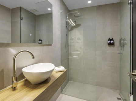 Park Inn by Radisson Melbourne Carlton Leasehold for Sale
