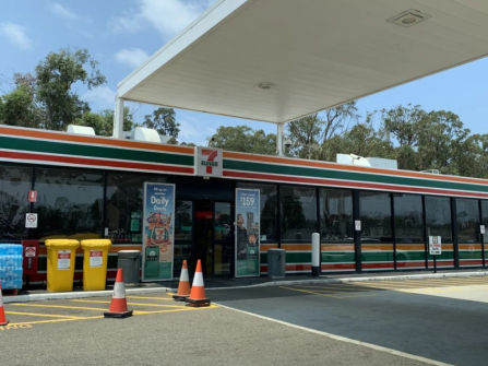 Freehold Commercial Property for Sale – Petrol Station with Truck Stop – Only 5 Years Old – Secure Lease – 6,300 m² Site – Prime Oberon, NSW – Highly Visible - Asking Price: $5.9 Million