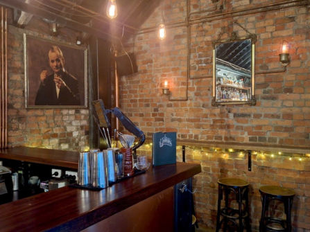 UNION ELECTRIC - A CBD laneway cocktail bar and rooftop