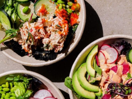 Simple Fresh Food Take Away, with Cheap Rent/Hugh potential! (Our Ref: V2109)
