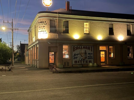 Historic Ballarat Pub with Accommodation & Multiple Income Streams
