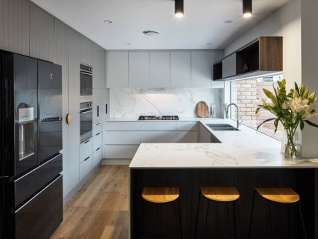 Renovation/Extension, Kitchen Business - Rev. $2.5 mil p.a. (Our Ref: V2080)