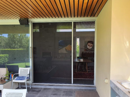 Leading Retractable Screen Manufacturer Business for Sale (Our Ref: V2087)