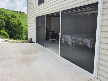 Leading Retractable Screen Manufacturer Business - REV 1.9M p.a (Our Ref: D2087)