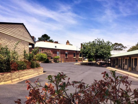 Motel for Sale - Central Tablelands - Delightful Property