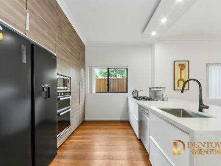 Double Brick Beautiful home to live in or Investment 9 beds 9 baths (8 En-suit)  !!! Price Reduce !!!