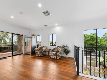 Double Brick Beautiful home to live in or Investment 9 beds 9 baths (8 En-suit)  !!! Price Reduce !!!