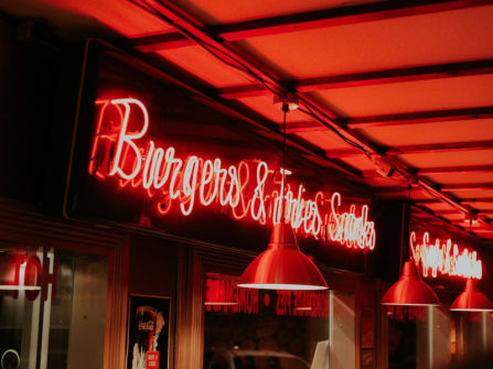 RESTAURANT & BAR