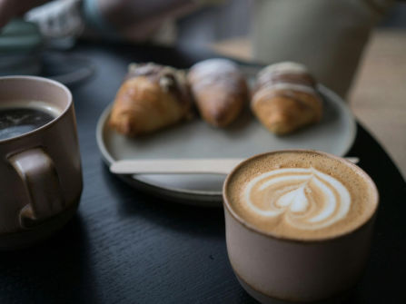 CAFE / COFFEE SHOP
