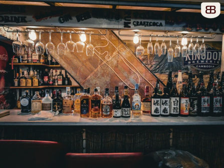 ASIAN RESTAURANT / BAR