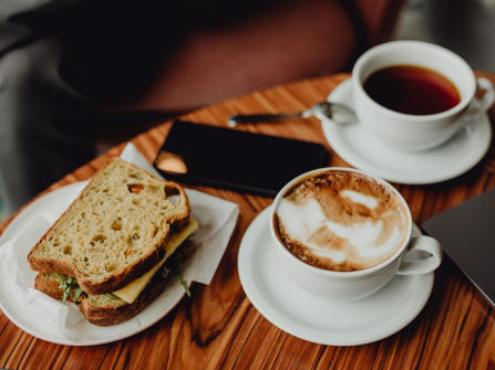A Well Located Cafe
