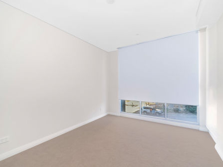 Spacious unit, great location