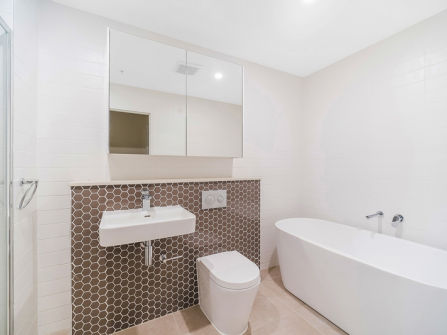 Spacious unit, great location