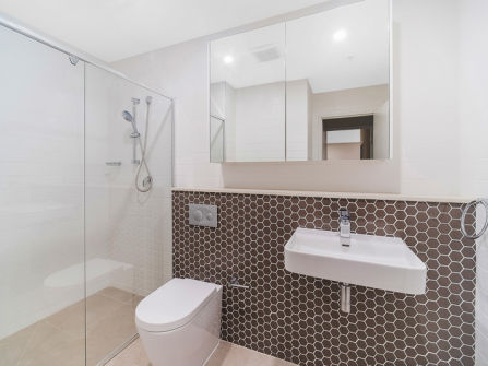 Spacious unit, great location