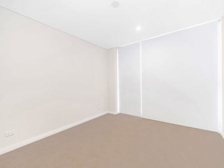 Spacious unit, great location