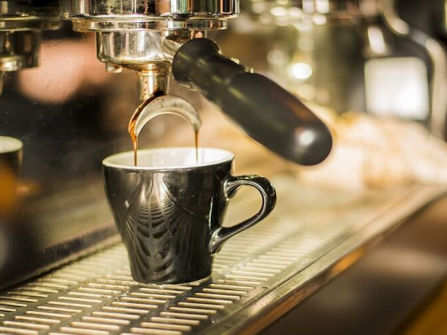 Busy Southeast Cafe – Strong Local Following