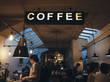 CAFE OPPORTUNITY IN A FANTASTIC LOCATION!