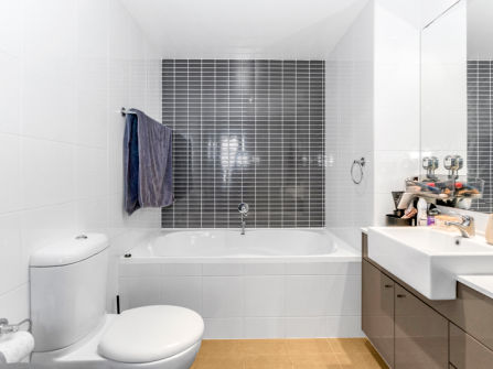 Stylish Apartment Living in Rosebery!Close to All Amenities!