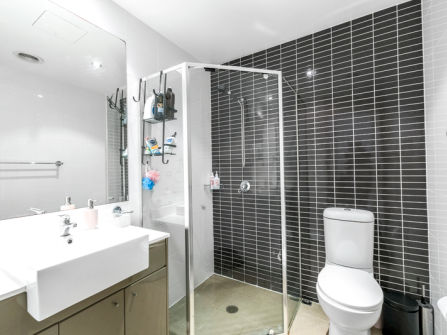 Stylish Apartment Living in Rosebery!Close to All Amenities!