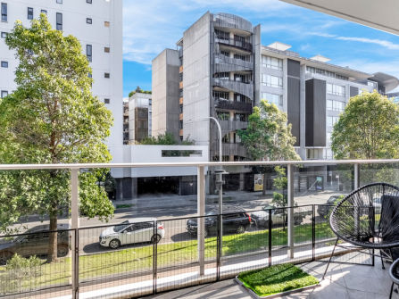 Stylish Apartment Living in Rosebery!Close to All Amenities!